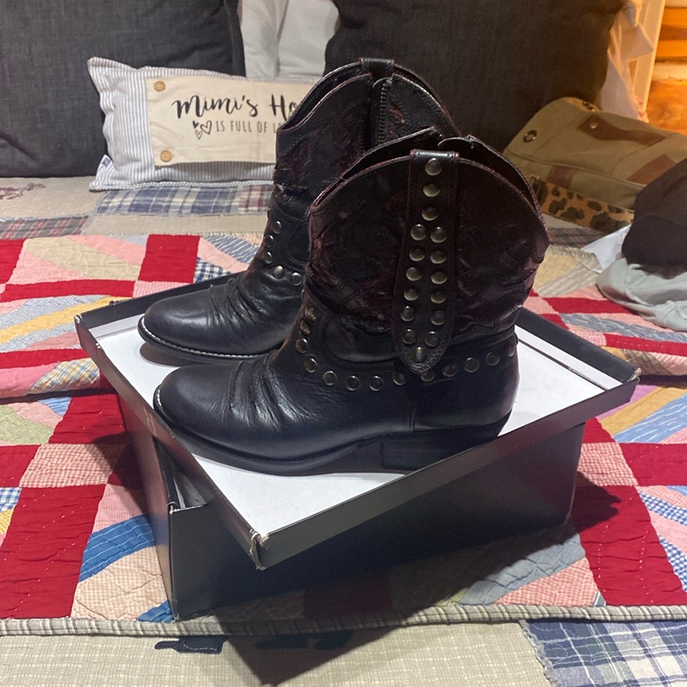 Reba boots
